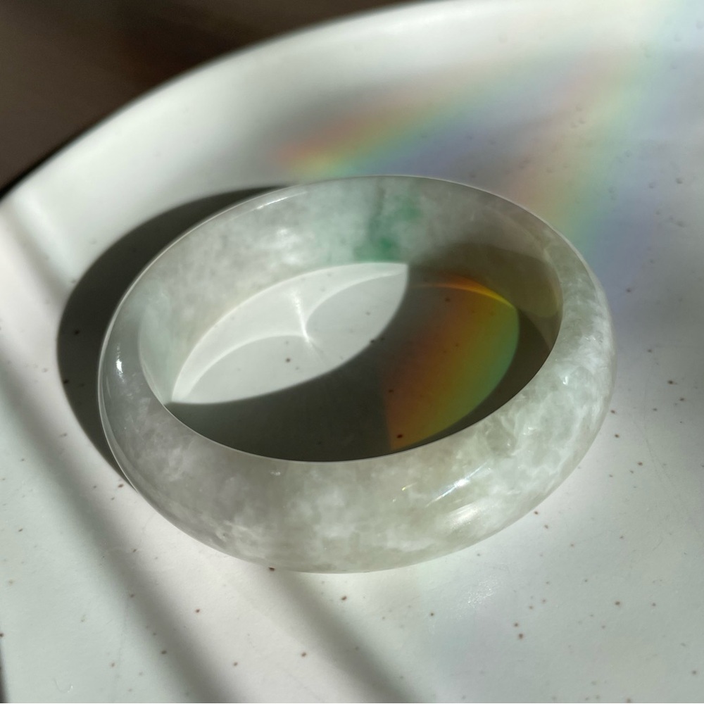 JADE l Authentic Burmese Jade Bangle snow white jade specs of apple green 52mm - Picture 7 of 15